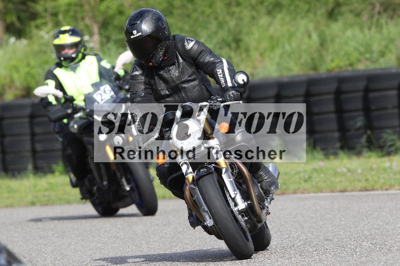 Archiv-2025/10 23.04.2025 Cornu Master School ADR/gruen-vert/23